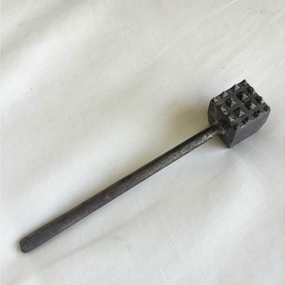 Vintage Ecko cast aluminum double head meat tenderizer